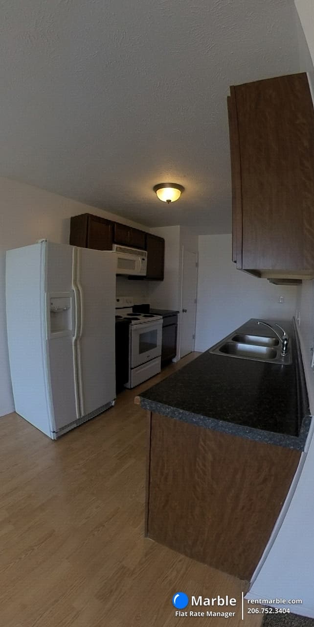 1921 Groveland St, Lincoln NE 68521 photo 3