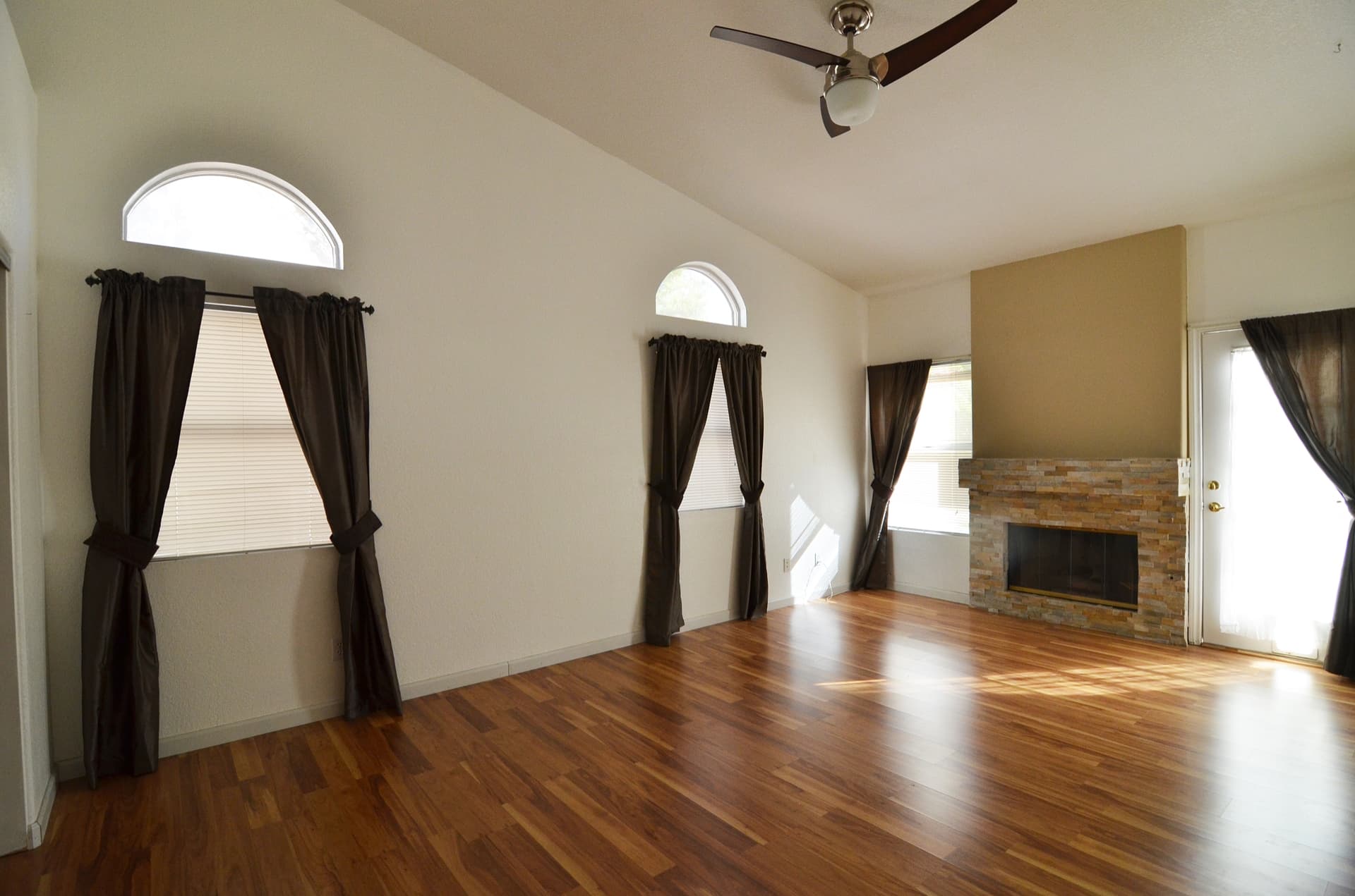 1408 Willow St, APT 123, Yakima WA 98902 photo 4