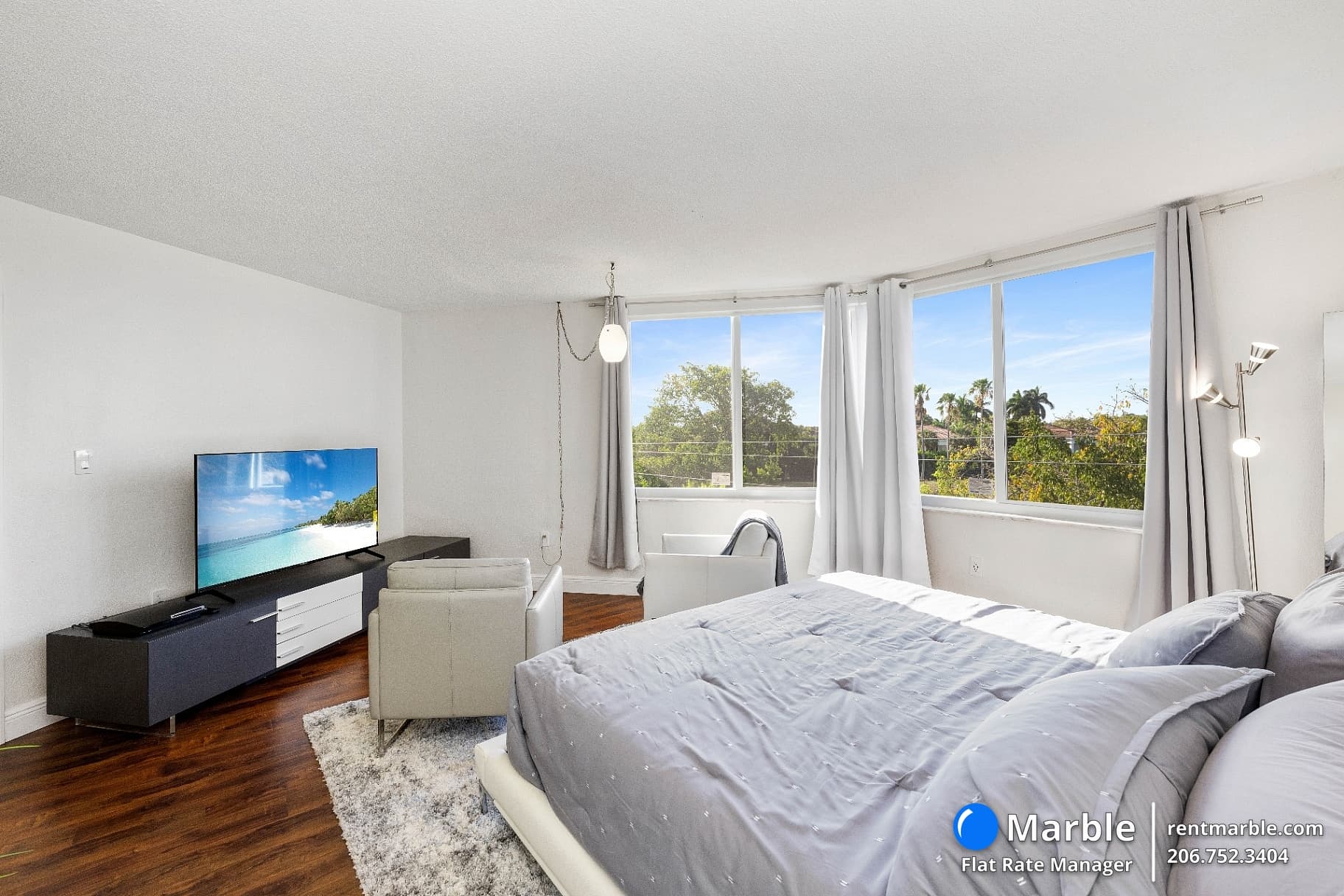 1701 NE 191st St, Apt 417, Miami FL 33179 photo 4