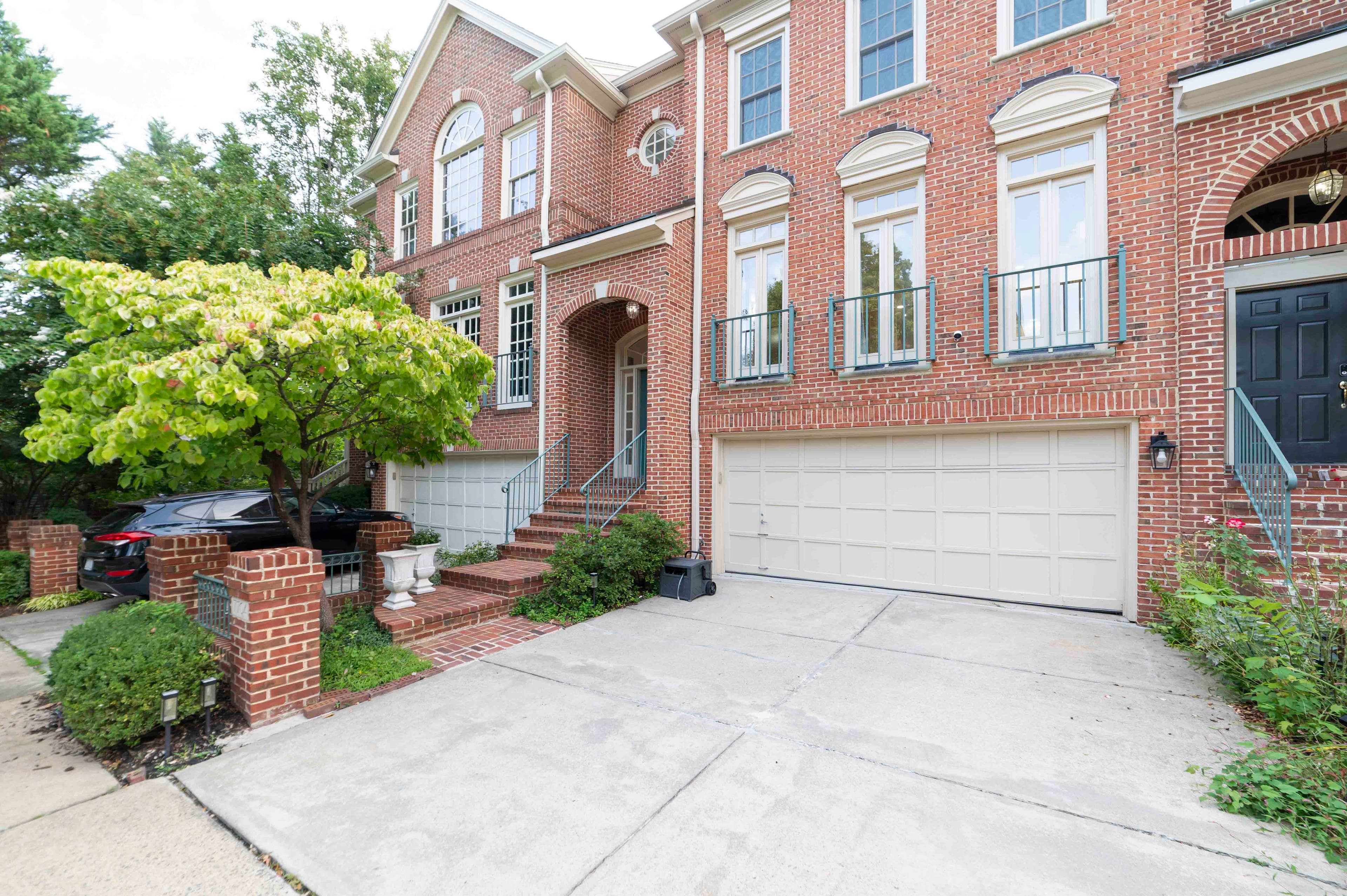 Photo of 7704 Annandale Mains Ct, Annandale VA 22003
